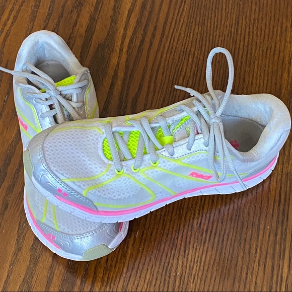 Ryka Capture walking sneakers Sz 7 - Picture 1 of 7